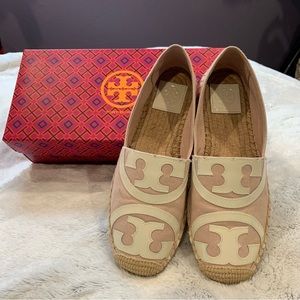 TORY BURCH ESPADRILLES light pink
Size 8